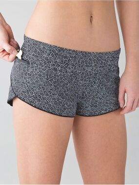 Lululemon Surf Short II in Freckle Flower Black White Black Reversible